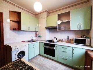 Сдам просторную 3-комнатную квартиру на Варненской возле 100-школы.