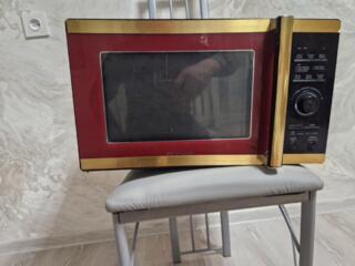 Микроволновка 500 рублей.