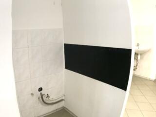 Фасадное помещение в центре, ул. Старопортофранковска.