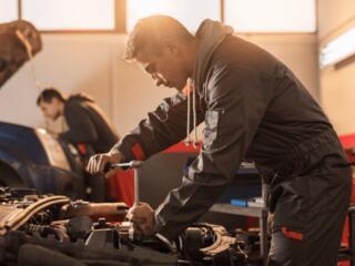 Требуется автослесари с опытом