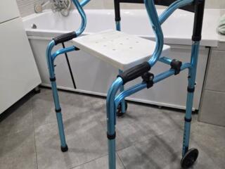 Ходунки в отличном состоянии, трость телескопическая.