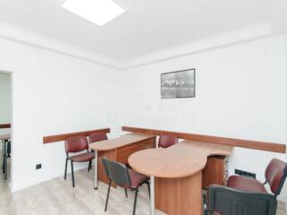Se oferă spre chirie oficiu amplasată în sectorul Centru, ...