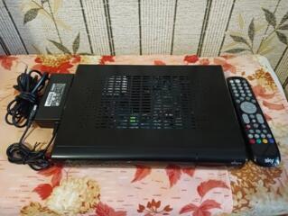 Продам недорого новый спутниковый ресивер Sky+.