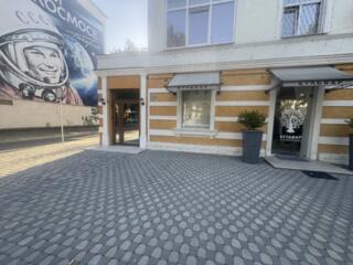 Центр, отличное место для любого бизнеса