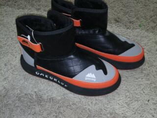 Новые зимние сапоги кроссовки р. 40-41