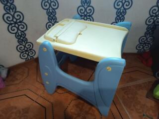 Детский столик