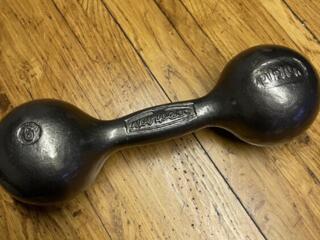 Продам гантели