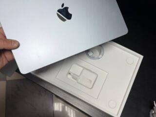 MacBook Air M4 16/256 970$ новый не актив