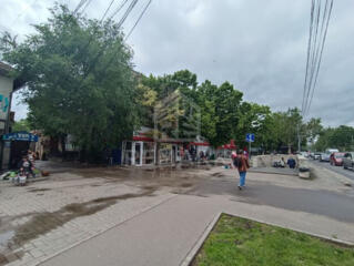 Spre vînzare spațiul comercial, 50 mp.,  pe str. Calea Ieșilor. ...