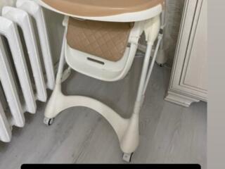 Детский стульчик для кормления