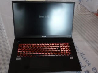 Продам Ultrabook Теrra 17.3 i5-10|512SSD| 8Gb| UHD|