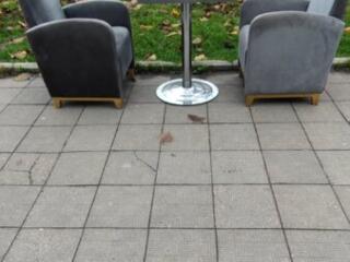 Продам ресла есть 23шт столы 2 видов