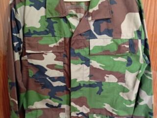 Камуфляжный Пиджак и Толстовка, Jachetă de Camuflaj și Hanorac.