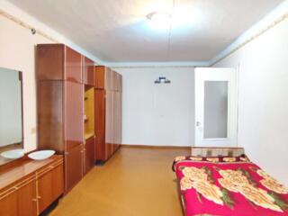 Срочно! Ленинский, 2-комнатная квартира, 4/5эт., балкон 6 м