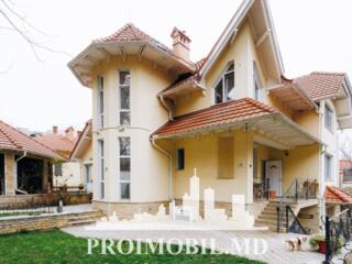 Vă propunem spre vânzare această casă în 2 nivele în sect. Centru, ...