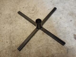 Подставка под ёлку