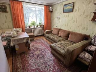 Продам комнату в коммуне.