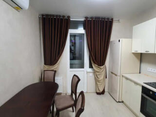 Продам 1-комнатную квартиру с ремонтом в ЖК "54 Жемчужина"