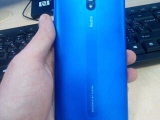 Продам два телефона. Цена за оба