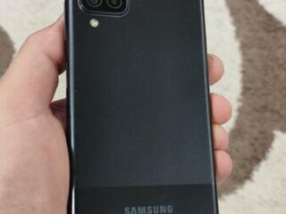 Продам телефон в отличном состоянии!!