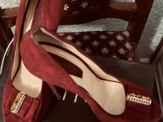 Продам туфли 40 размер