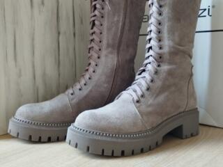 Продам ботинки, Mario Muzi, замшевые