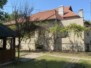 Трехэтажный дом в районе Мечникова