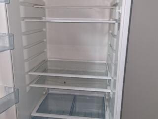 Встроенный холодильник HANSA