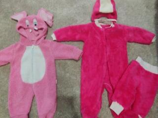 Продам 2 костюмчика и конверт