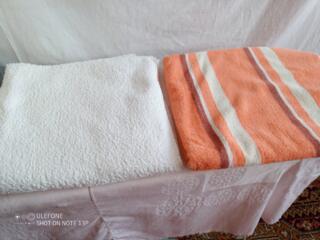 Продаю. Подушка= 35 руб. Полотенце банное.= 70 руб. Вайбер. Телеграмм.