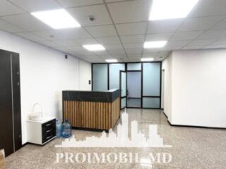 Spre chirie se oferă spațiu pentru oficii amplasat într-un bloc nou, .