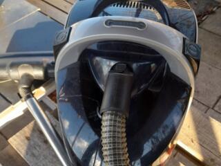 Пылесос моющий, всё на месте, не работает.