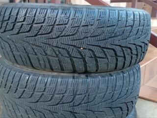 Продам шины четыре штуки 215/ 65 /16 зима.