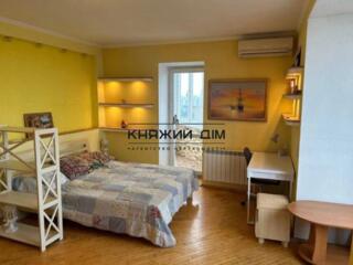 Пропонується до оренди роздільна 2-х кімнатна квартира по вул. ...