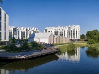 Продам просторную двухуровневую 4-комнатную квартиру с видом на ...