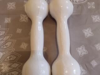 Продам гантели по 2кг