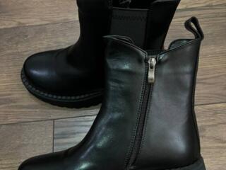 Ботинки 39-40, Кожа