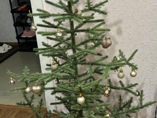 Продам недорого советскую Елку в отличном состоянии