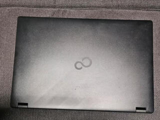 Продаю Fujitsu i7-8665|16GB| 512SSD| UHD| Бат 4.5 часа