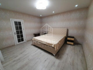 Apartament la sol la doar câțiva pași de UNIC, cu acces rapid la ...