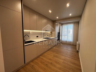 Se vinde apartament confortabil în bloc nou, gata de mutare ...