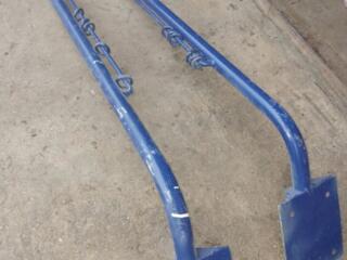 Кронштейн на балкон для сушки вещей