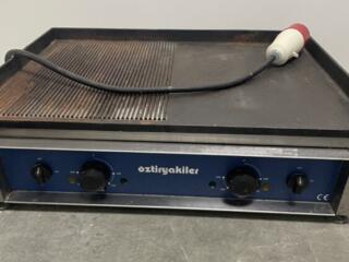 Поверхность жарочная электрическая