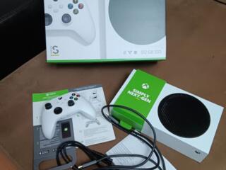 Продам игровую приставку