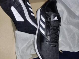 Новые кроссовки adidas