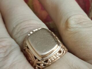 Продам золотую печатку