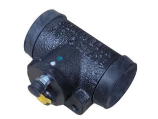 Цилиндр тормозной DE30318 к технике John Deere