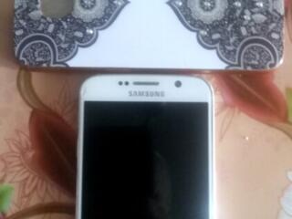 Samsung galaxy s6 в отл. состоянии б. у. нужна замена ак. батареи.