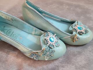 Продам туфельки Эльзы