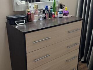 Комод, крепкий